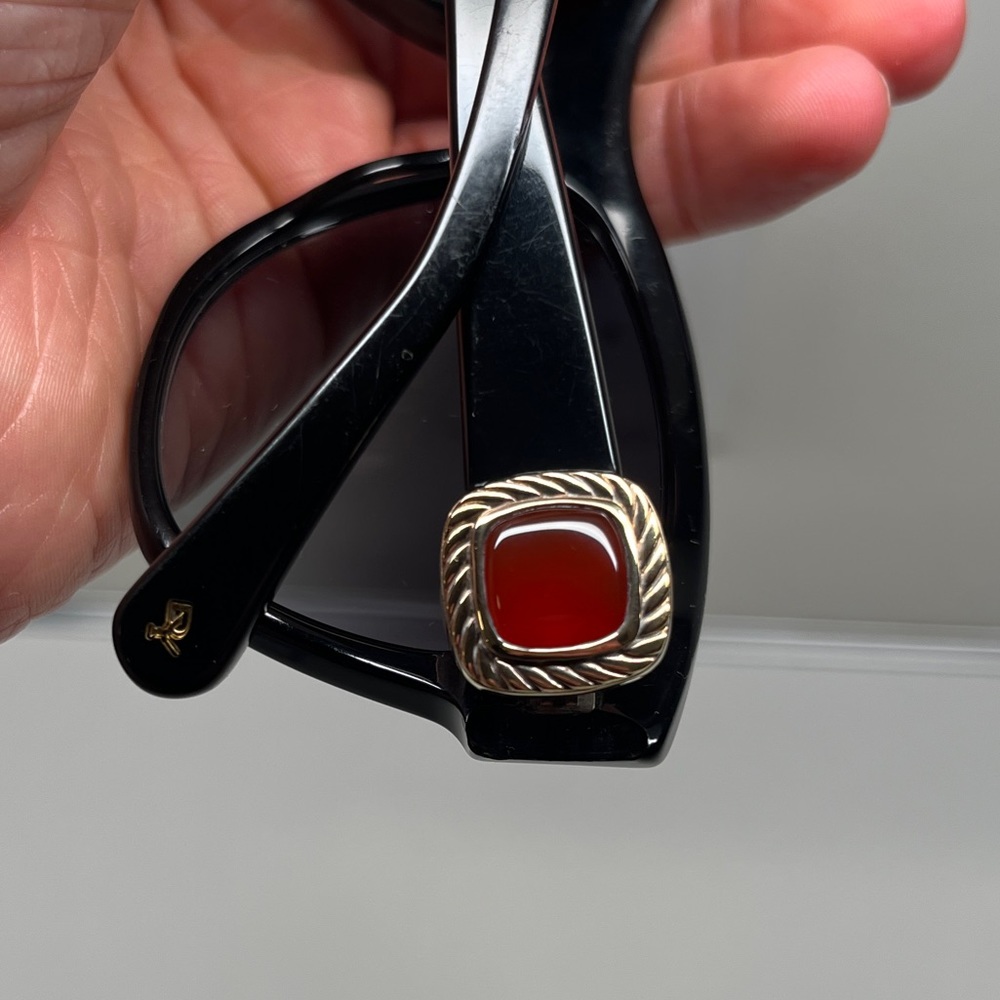 David Yurman Black Sunglasses with Red Accents - original case not included - Picture 9 of 15